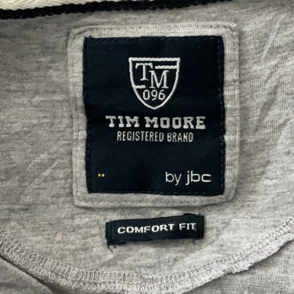 Grey Graphic T-shirt - Picture 3 of 3